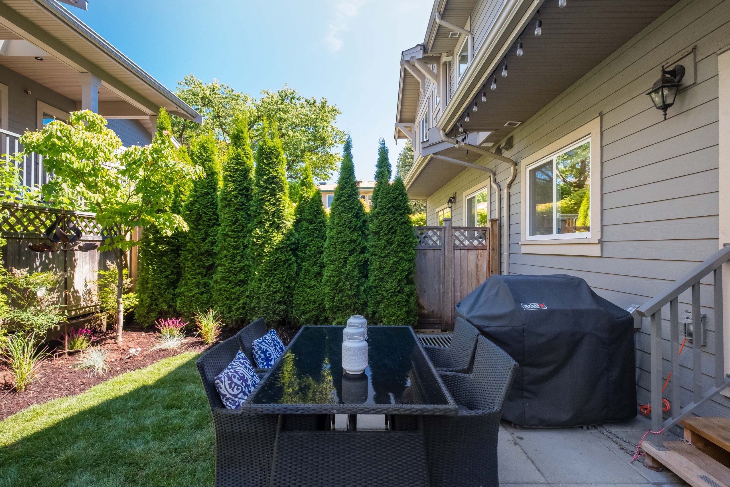 248 E 6th Street, North Vancouver 39