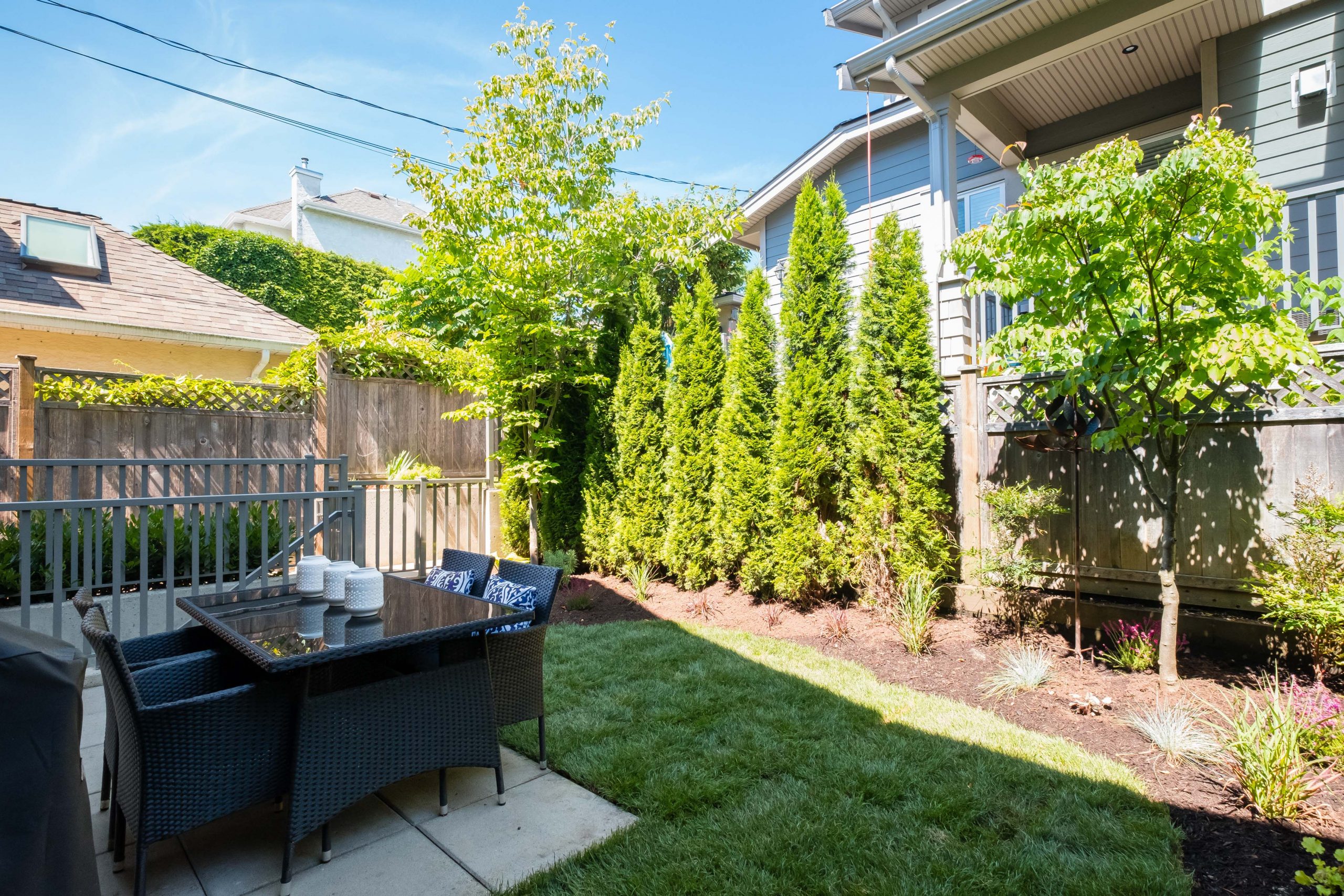 248 E 6th Street, North Vancouver 40