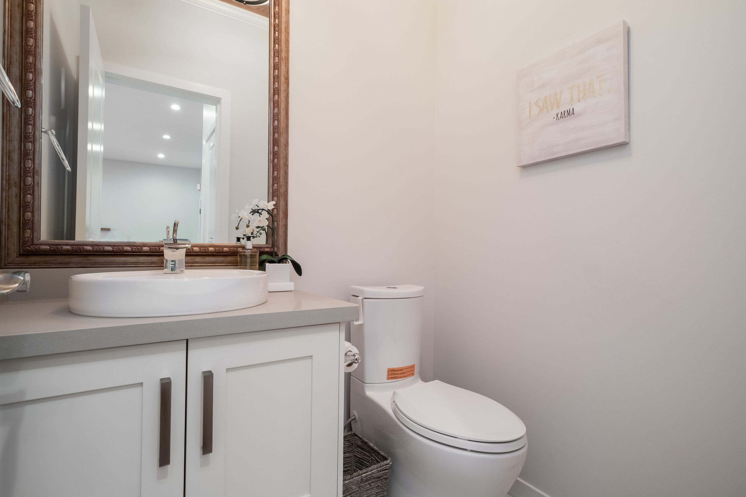 248 E 6th Street, North Vancouver 47