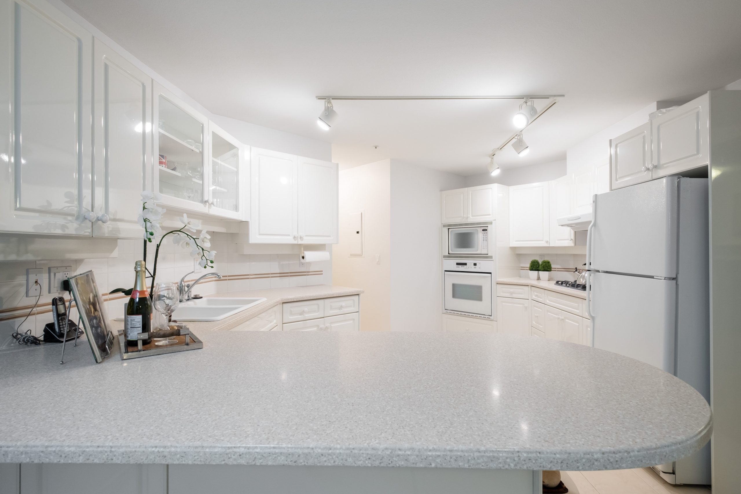 #203 - 3200 Capilano Crescent, North Vancouver 9