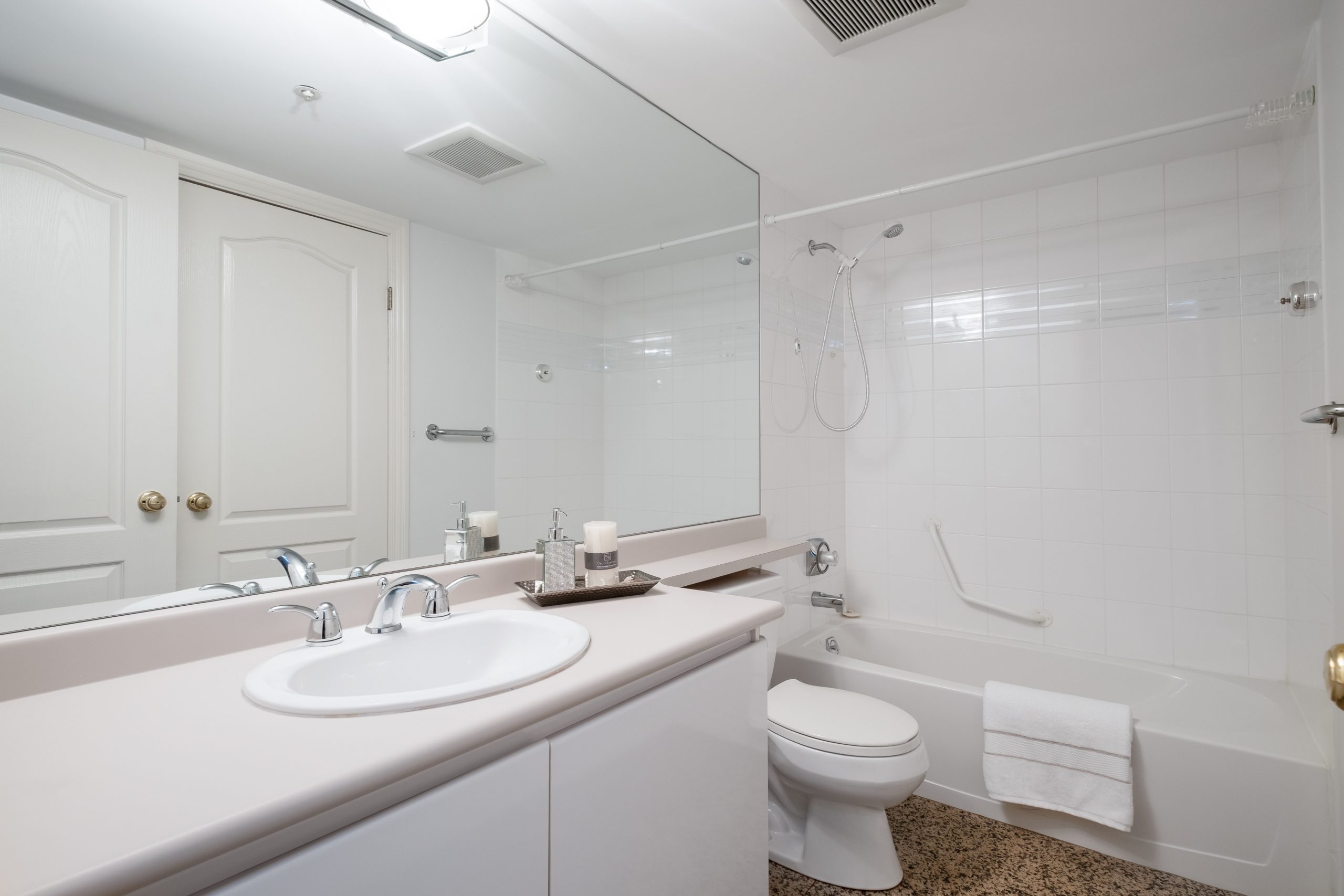 #203 - 3200 Capilano Crescent, North Vancouver 15
