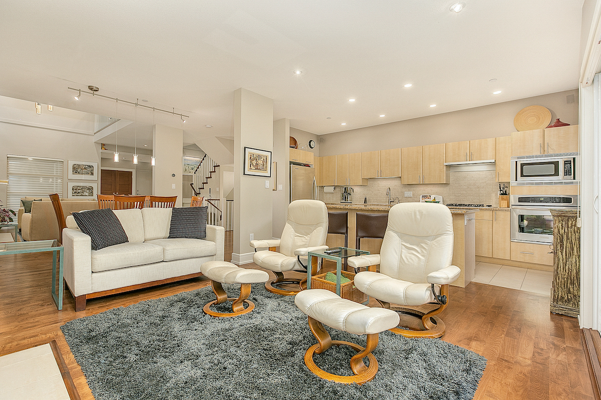 #9 - 3750 Edgemont Blvd, North Vancouver 19