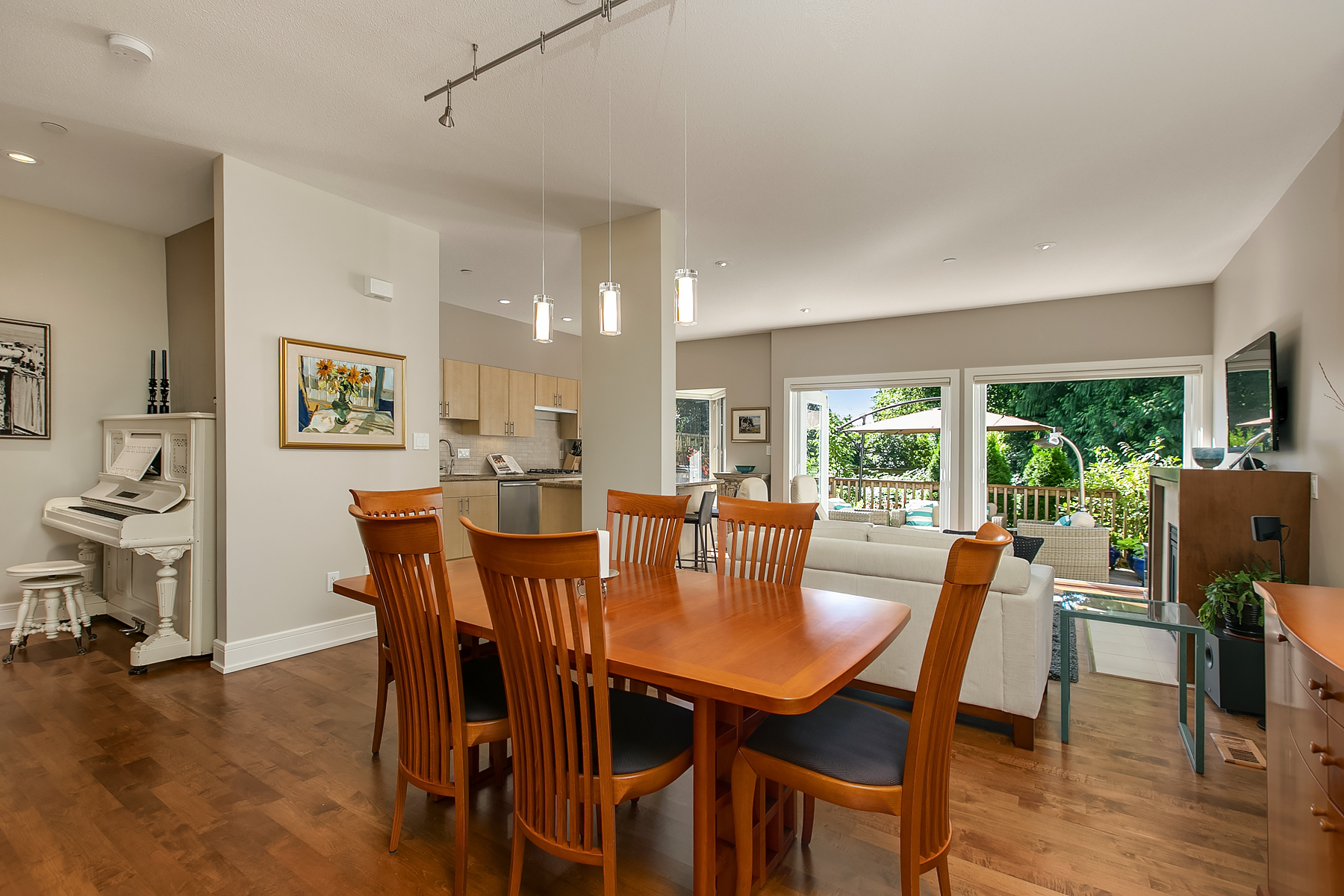 #9 - 3750 Edgemont Blvd, North Vancouver 14