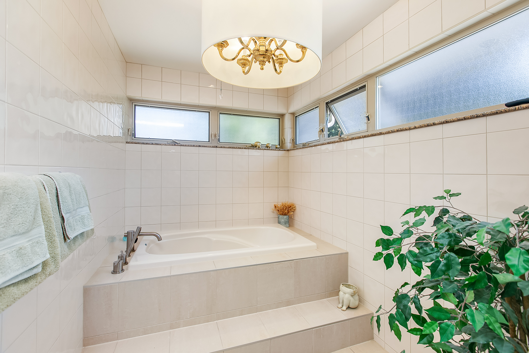 #9 - 3750 Edgemont Blvd, North Vancouver 25
