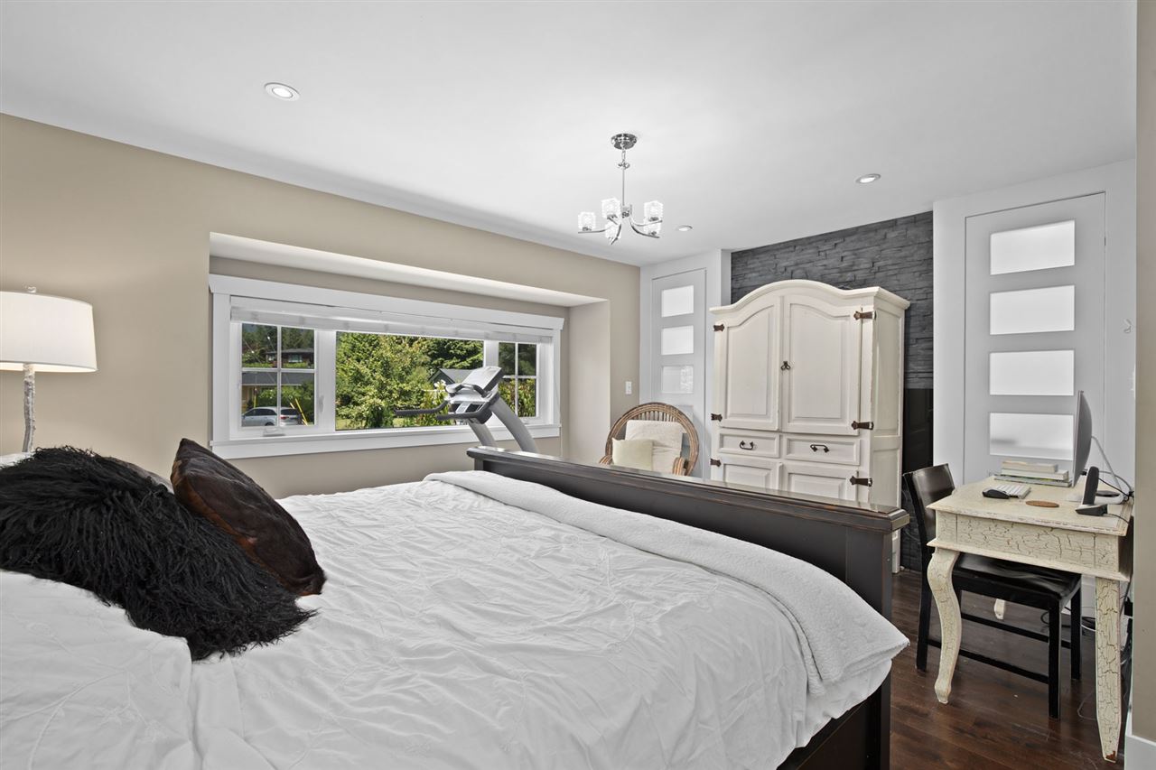 SOLD!! 1225 Greenbriar Way, North Vancouver 13