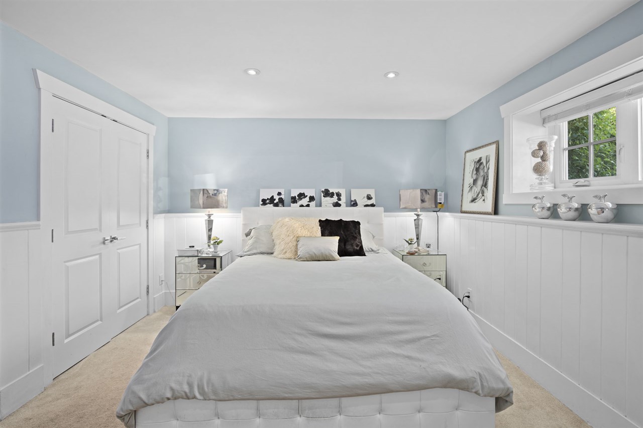 SOLD!! 1225 Greenbriar Way, North Vancouver 18