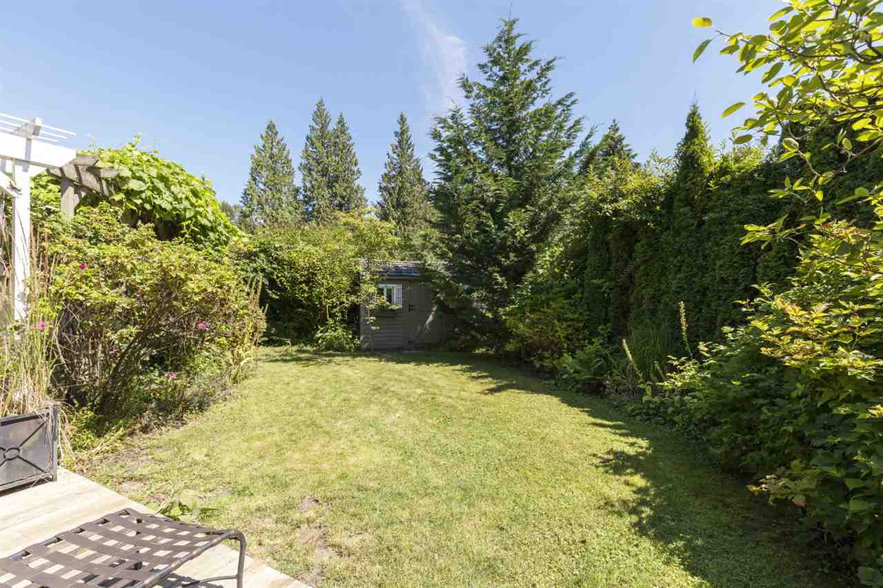 SOLD!! 1225 Greenbriar Way, North Vancouver 25