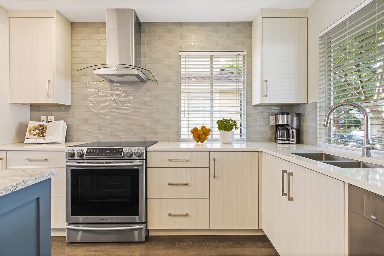 SOLD!! #5 – 249 E 4th St, North Vancouver