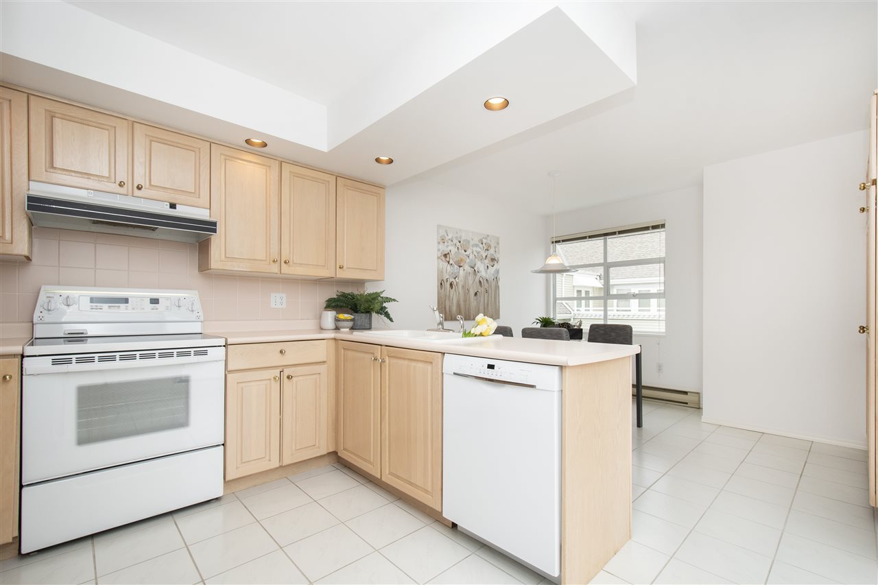#304 - 3373 Capilano Crescent, North Vancouver 9