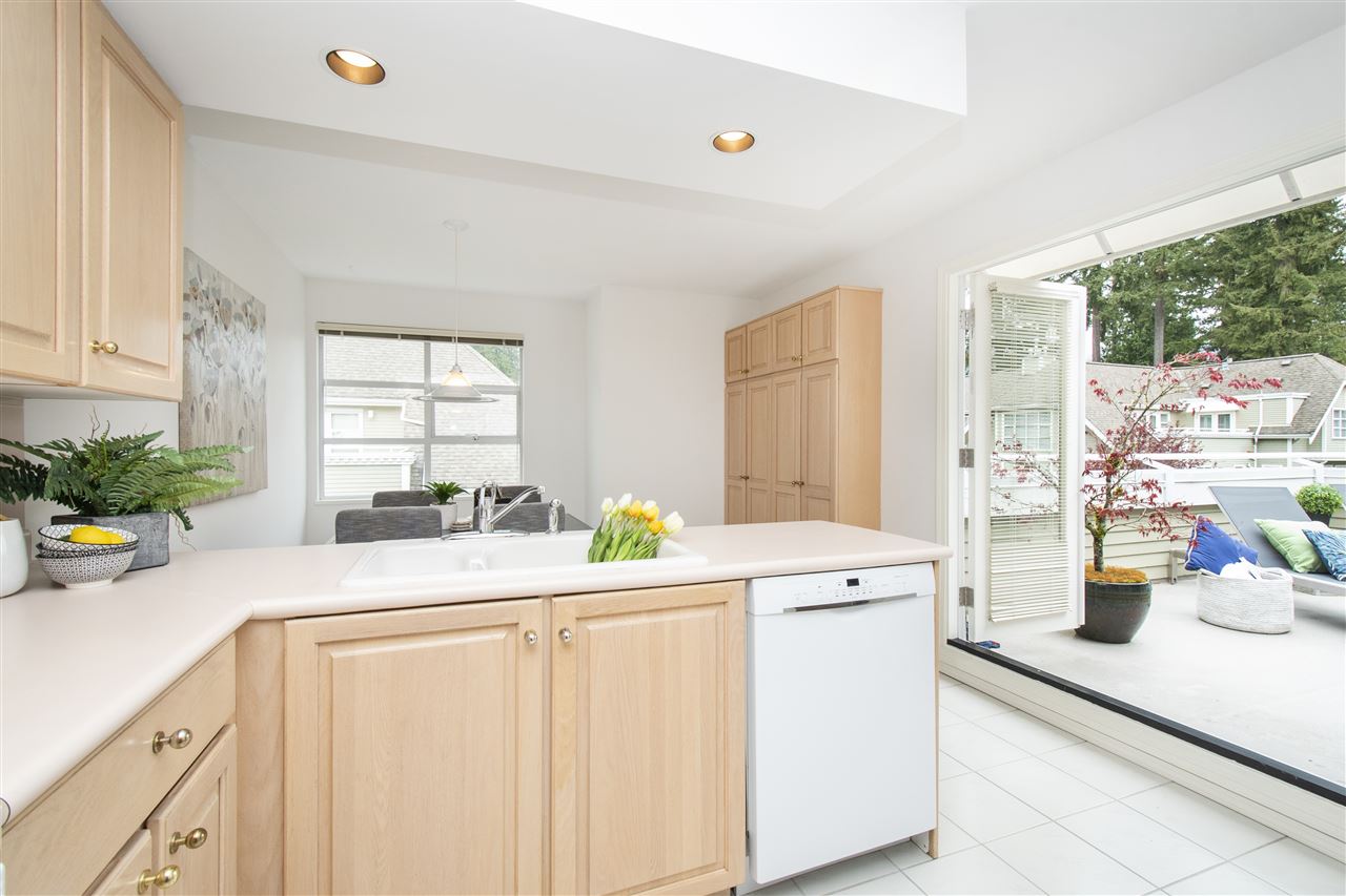 #304 - 3373 Capilano Crescent, North Vancouver 11