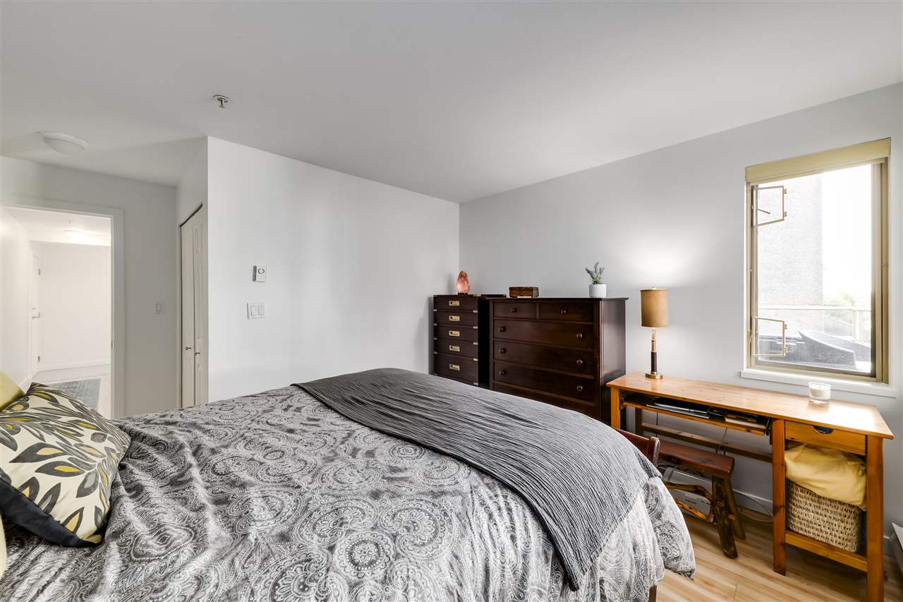 #201 - 137 W 17th St, North Vancouver 15