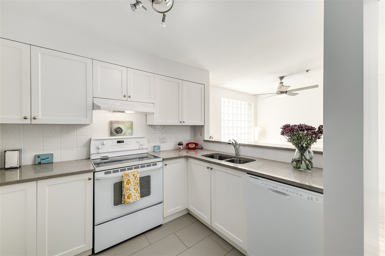 #201 - 137 W 17th St, North Vancouver 4