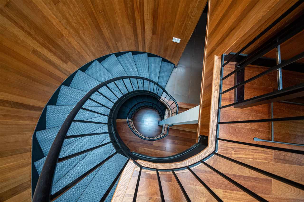 2889 Allan Road, North Vancouver 16