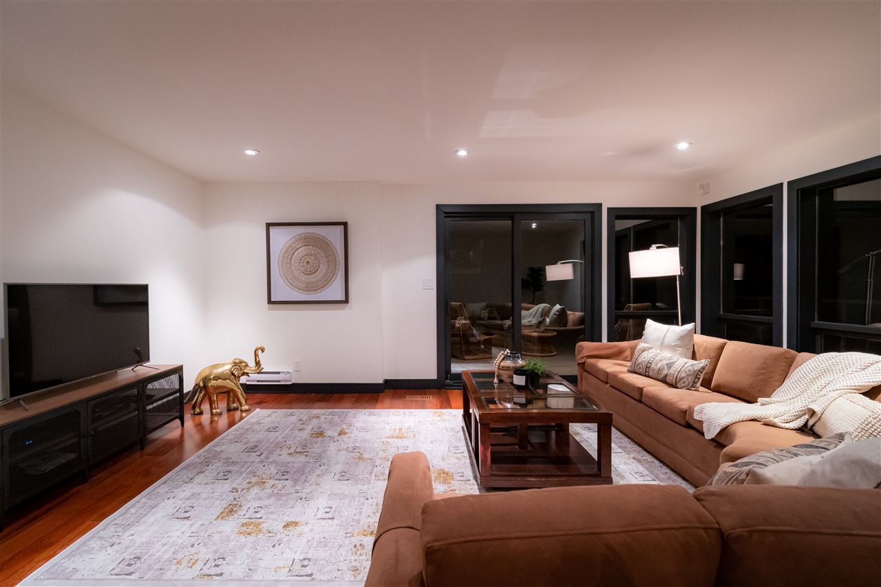 2889 Allan Road, North Vancouver 25