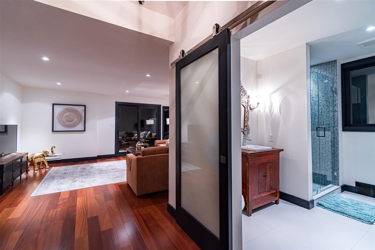 2889 Allan Road, North Vancouver 26