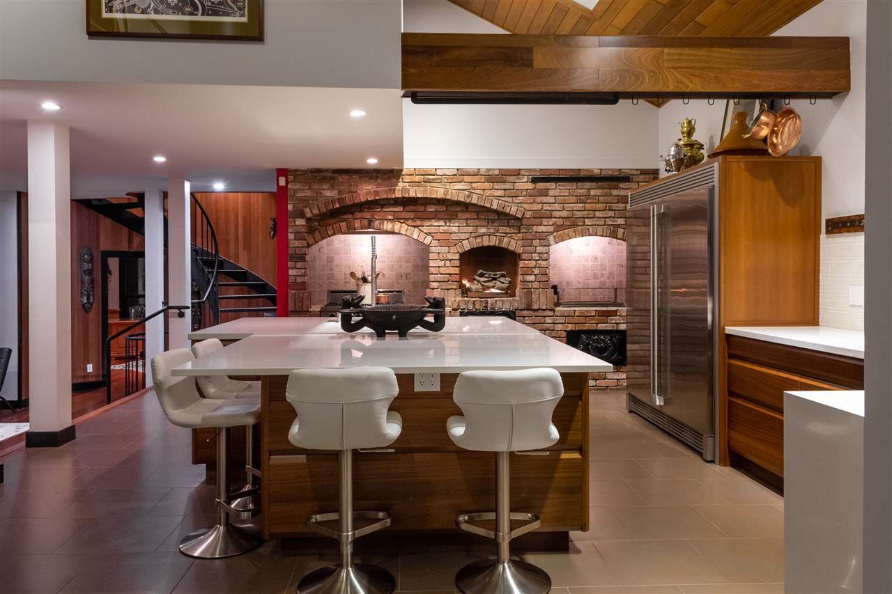 2889 Allan Road, North Vancouver 5