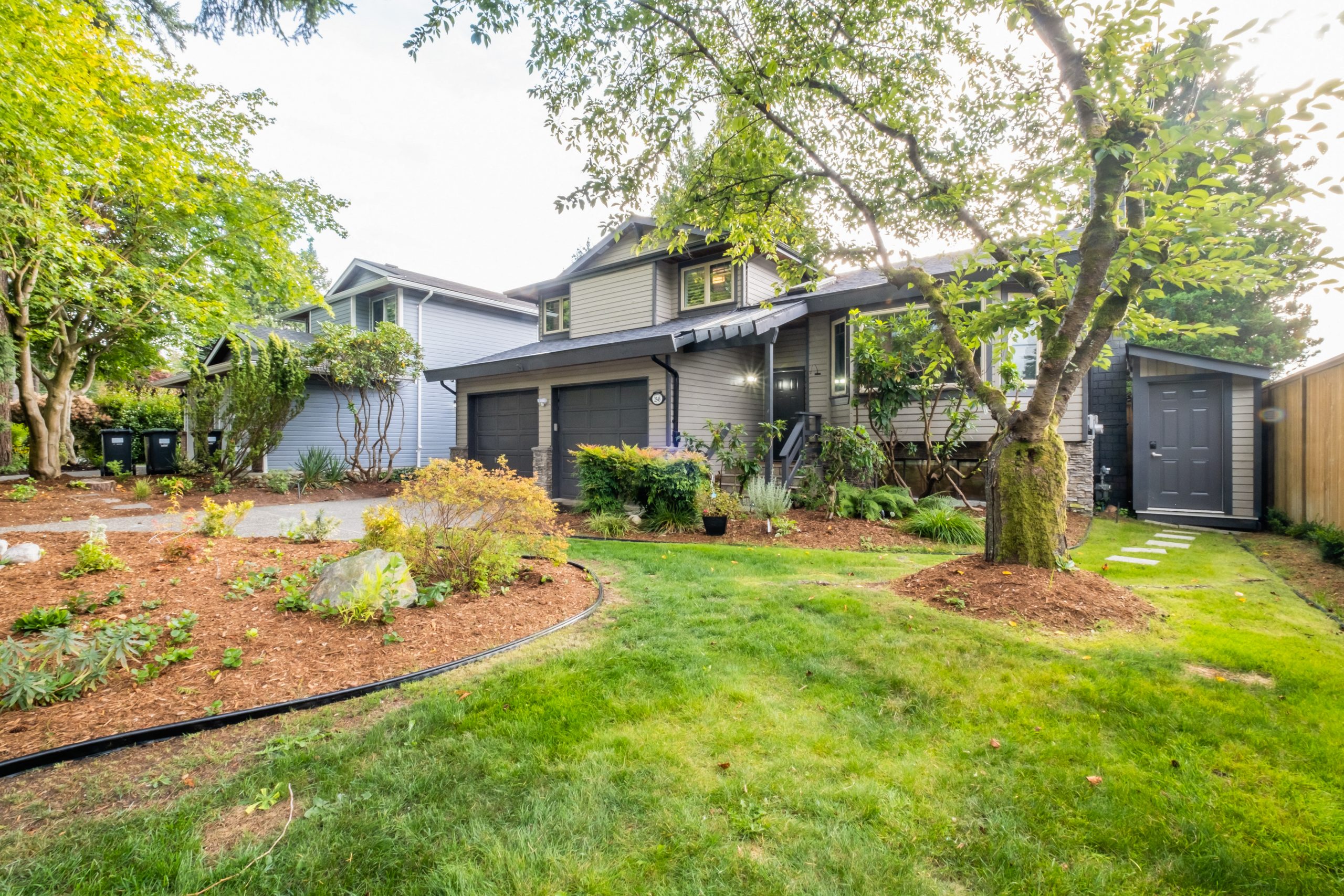 2545 Edgemont Blvd, North Vancouver 2