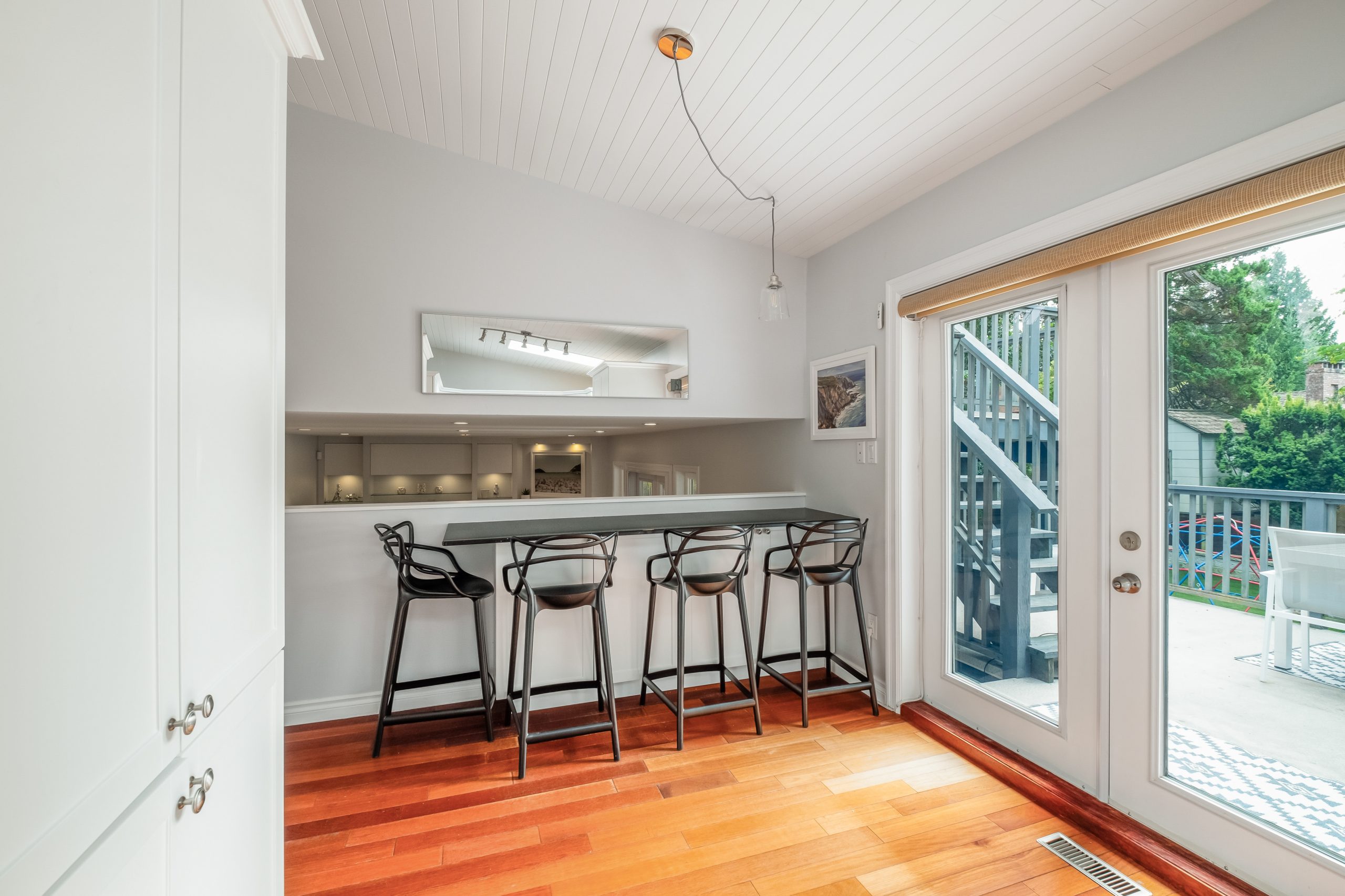 2545 Edgemont Blvd, North Vancouver 17