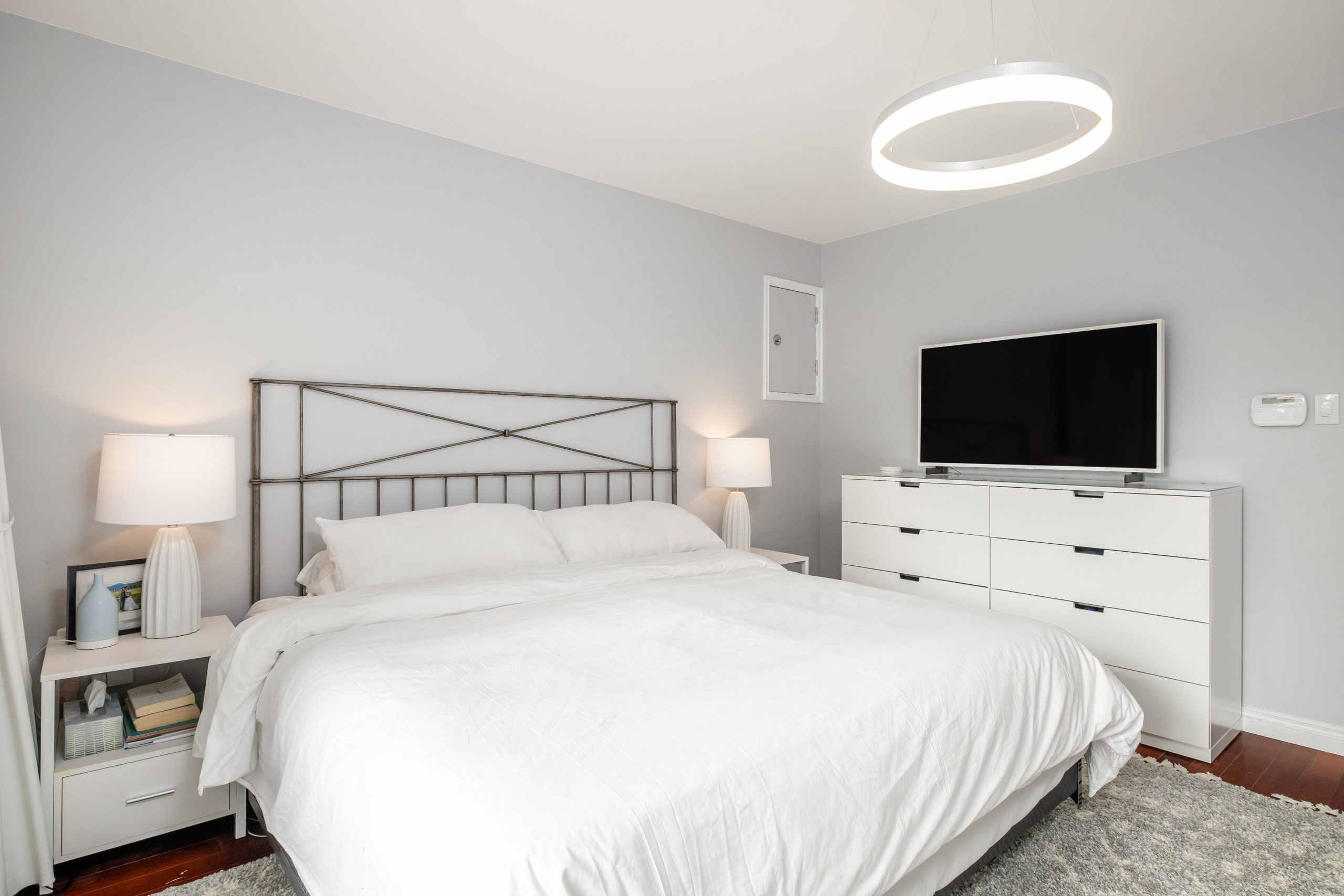 2545 Edgemont Blvd, North Vancouver 23