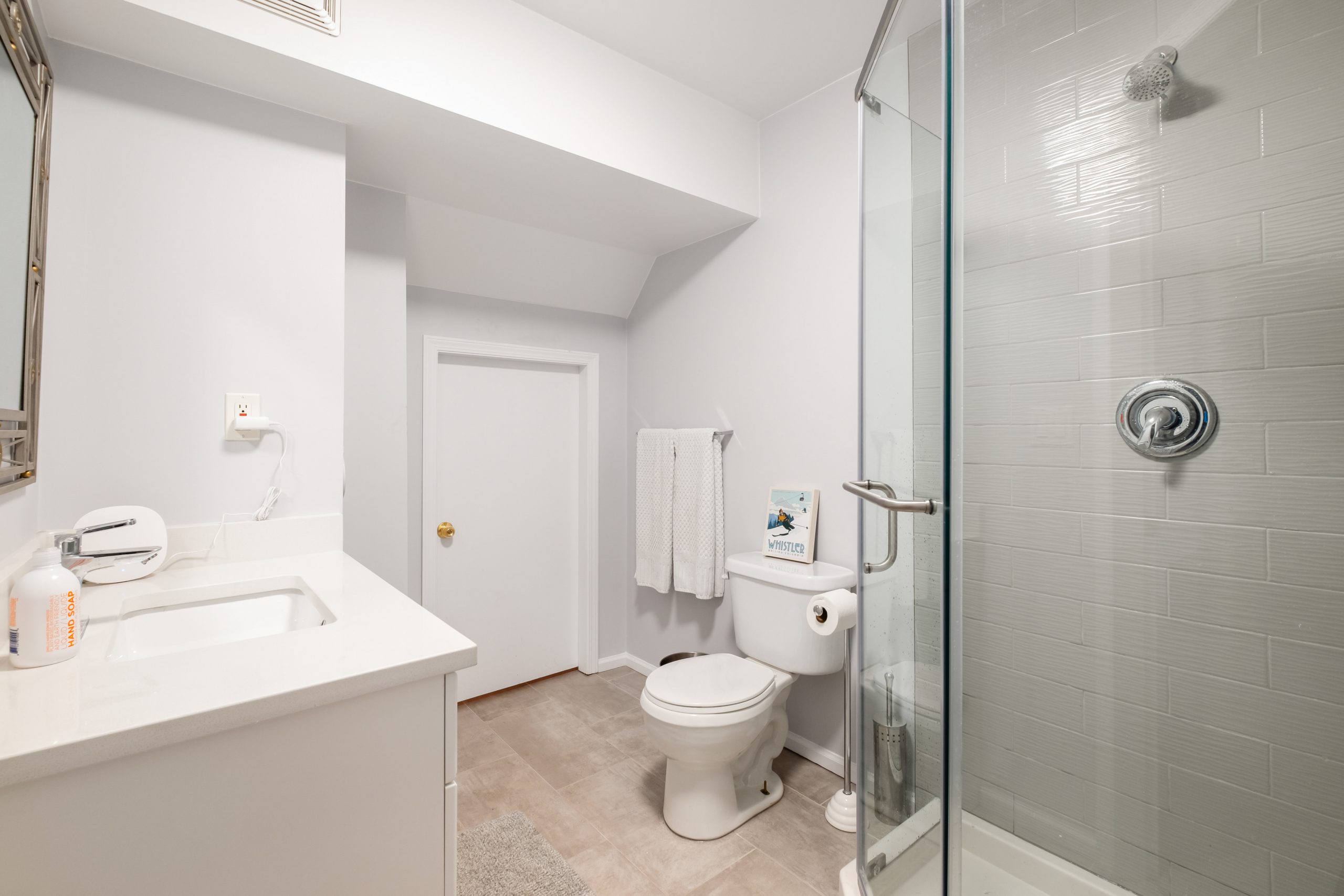 2545 Edgemont Blvd, North Vancouver 25