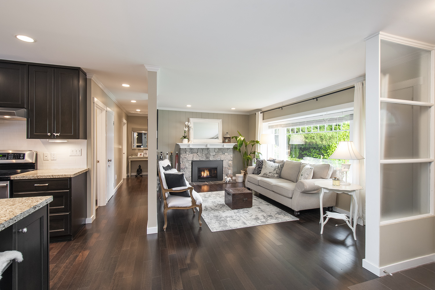 1240 Pinewood Crescent, North Vancouver 8