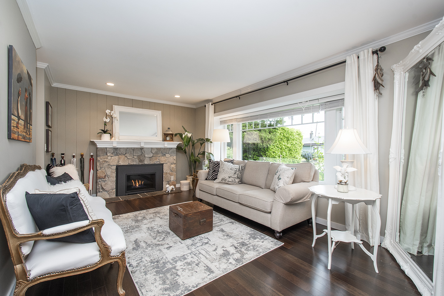 1240 Pinewood Crescent, North Vancouver 4