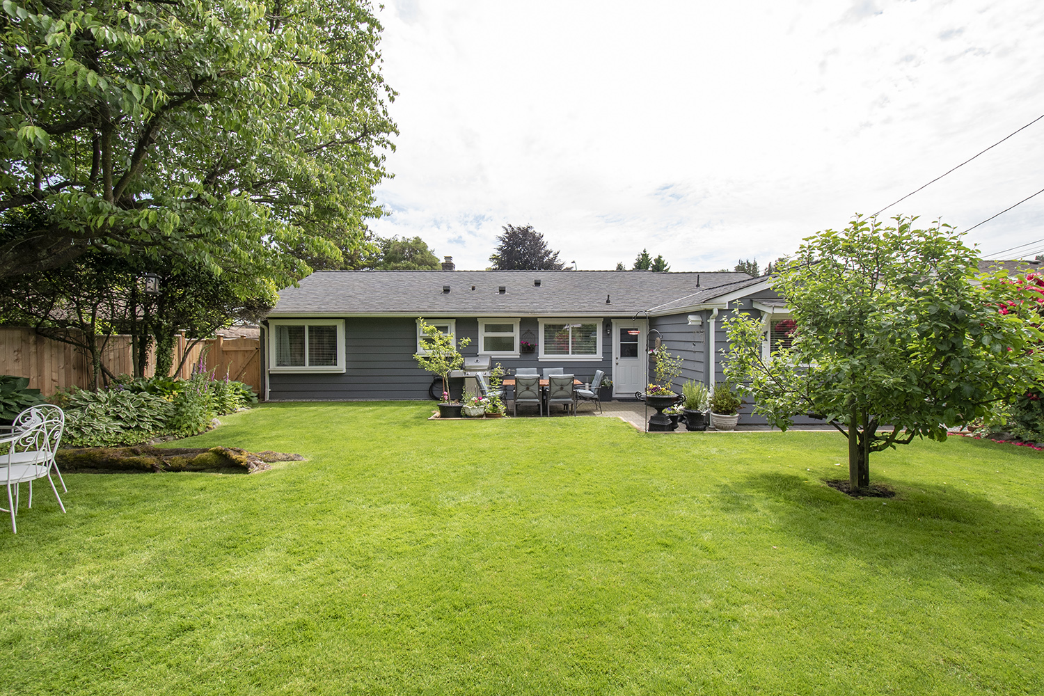 1240 Pinewood Crescent, North Vancouver 35
