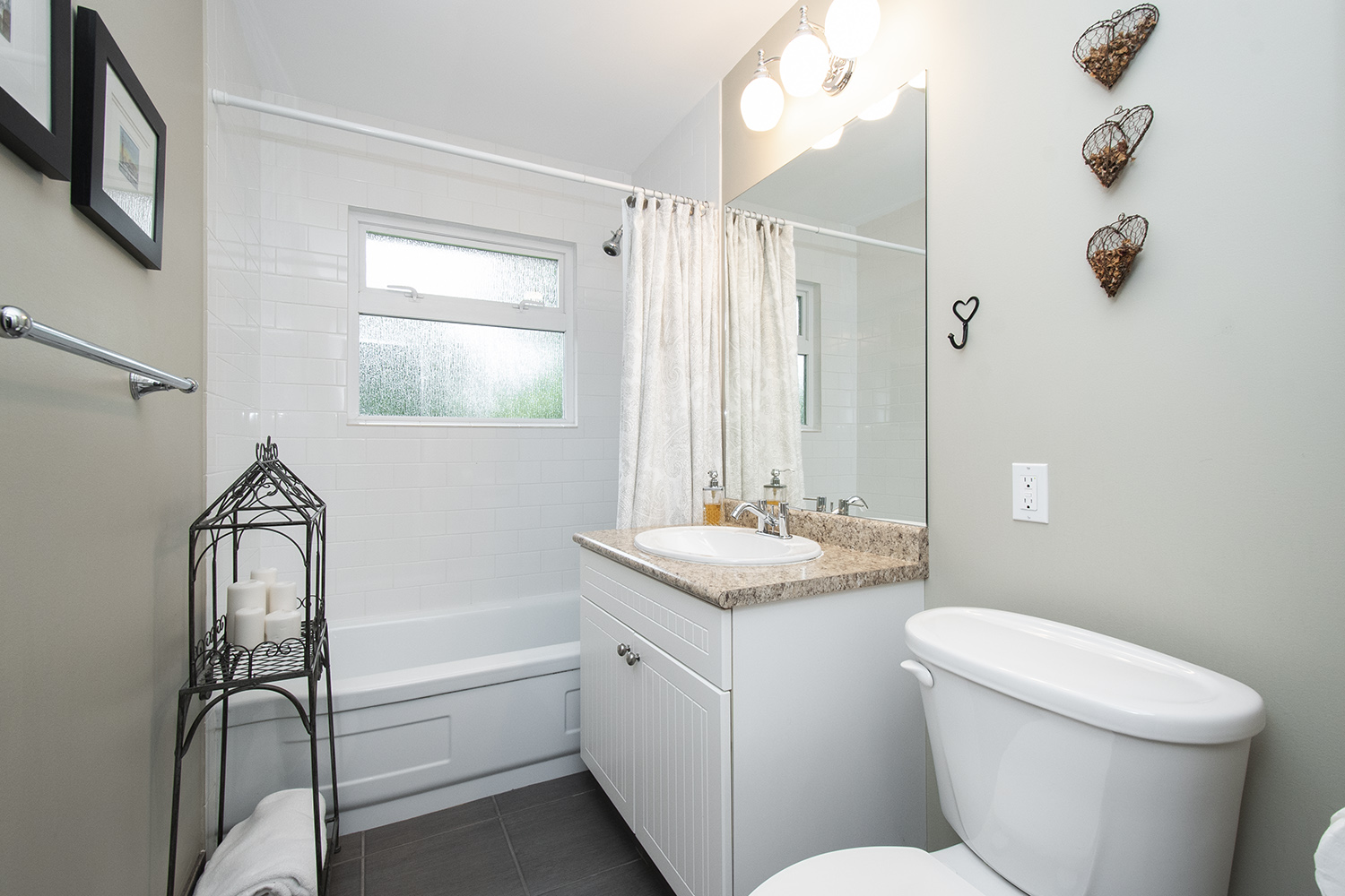 1240 Pinewood Crescent, North Vancouver 21