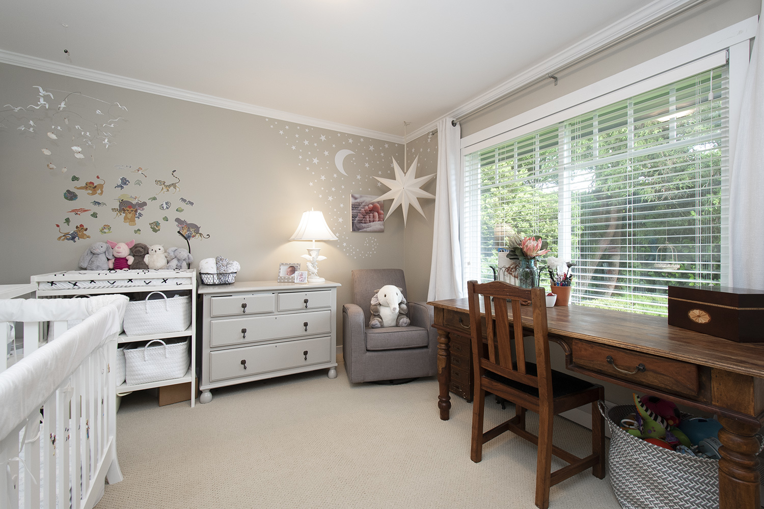 1240 Pinewood Crescent, North Vancouver 26
