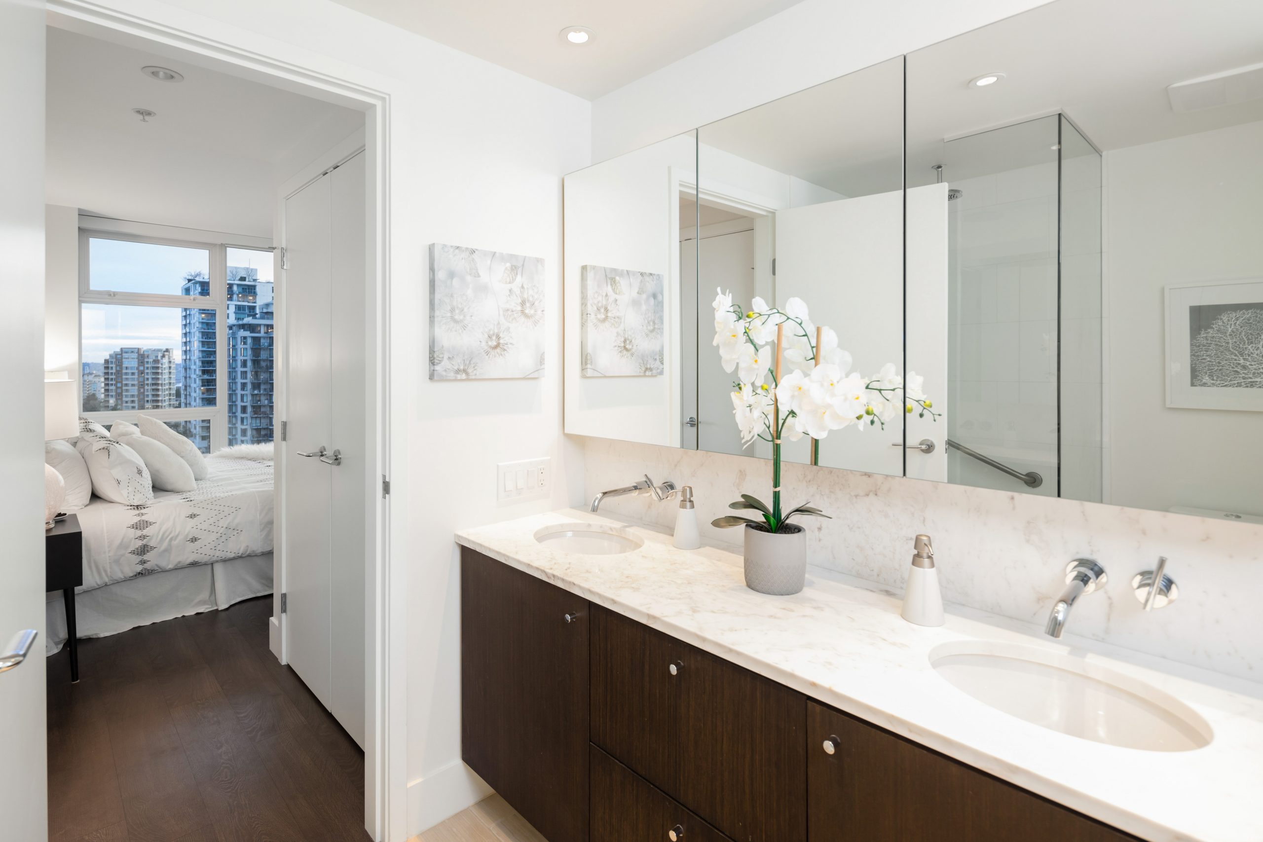 #806 - 150 W 15th St, North Vancouver 25