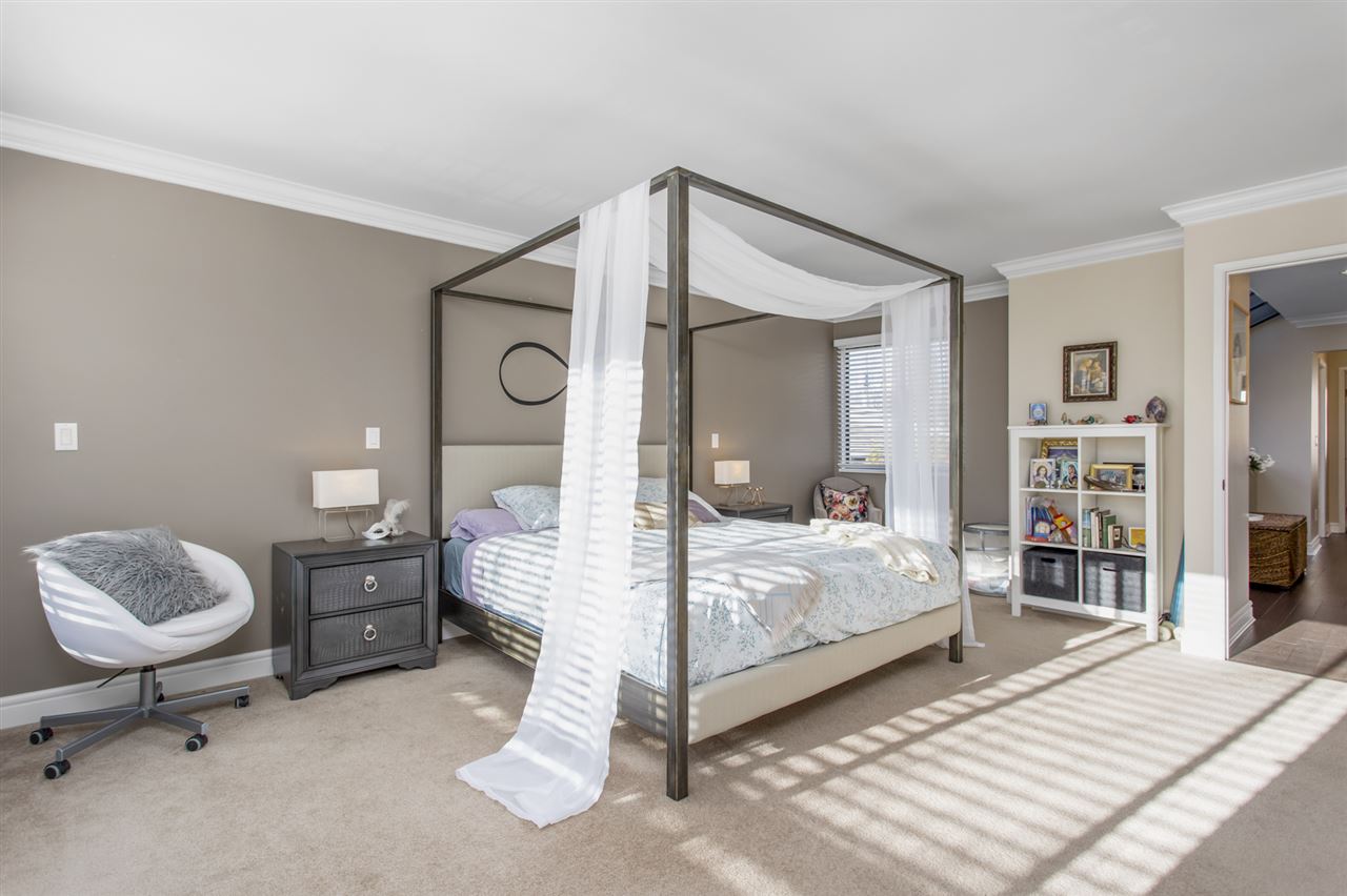 #1 - 226 E 10th St, North Vancouver 19