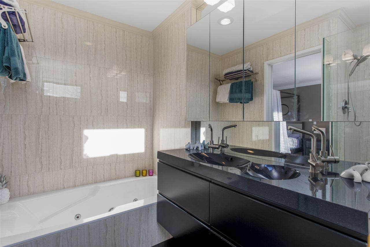 #1 - 226 E 10th St, North Vancouver 20
