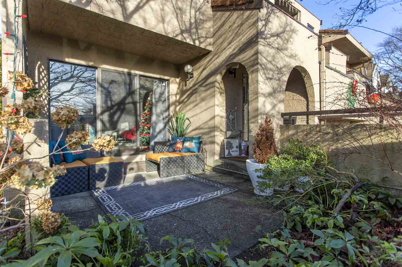 #1 - 226 E 10th St, North Vancouver 29