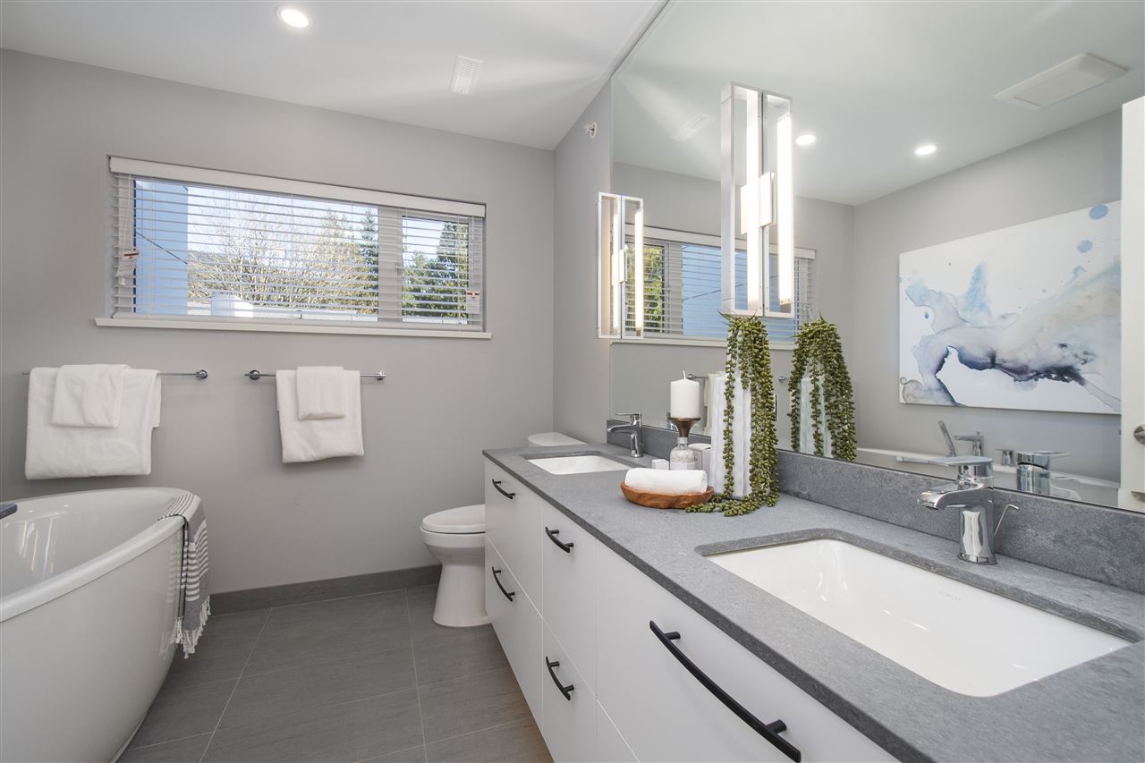 4674 Capilano Road, North Vancouver 19