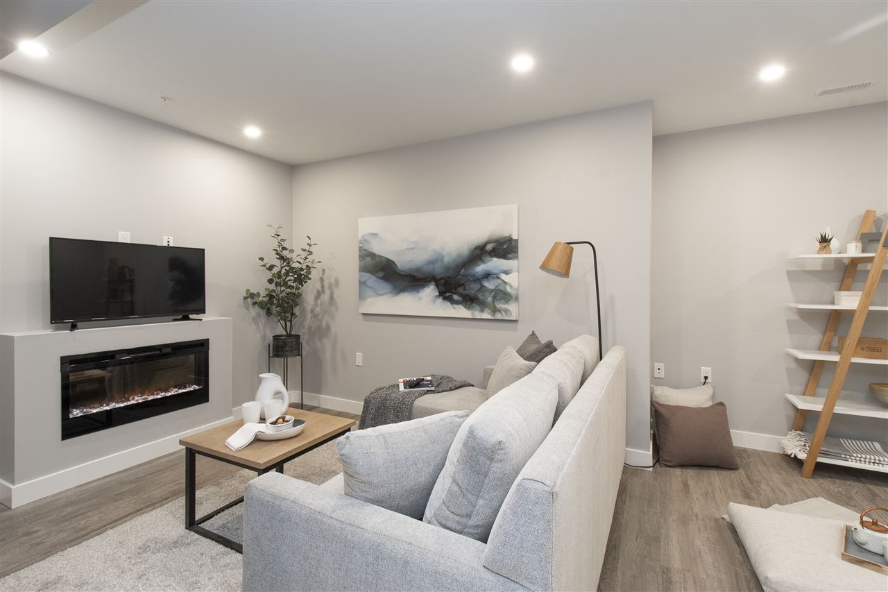 4674 Capilano Road, North Vancouver 26