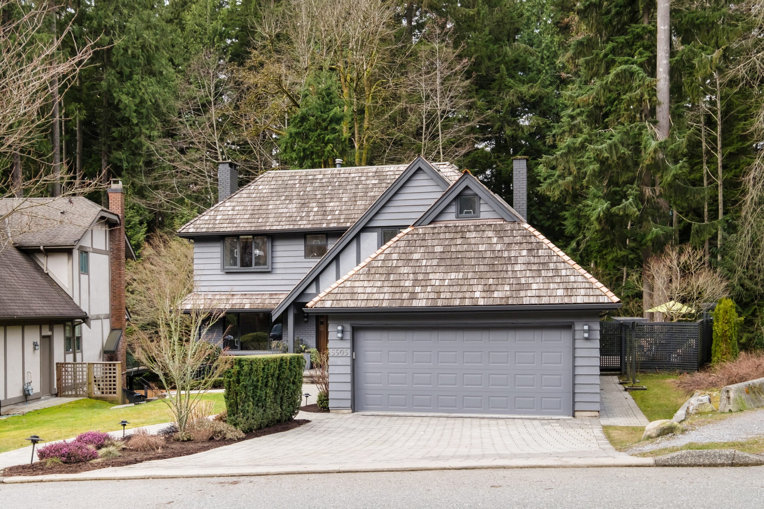 5505 Cliffridge Place, North Vancouver 3