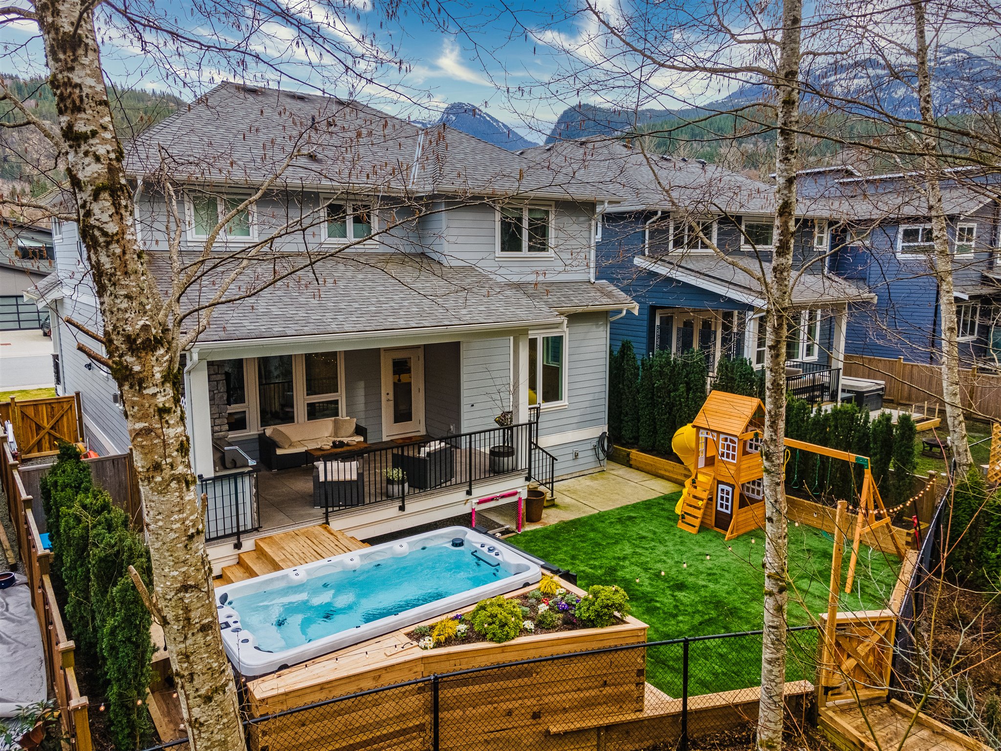 39229 Falcon Crescent, Squamish 24