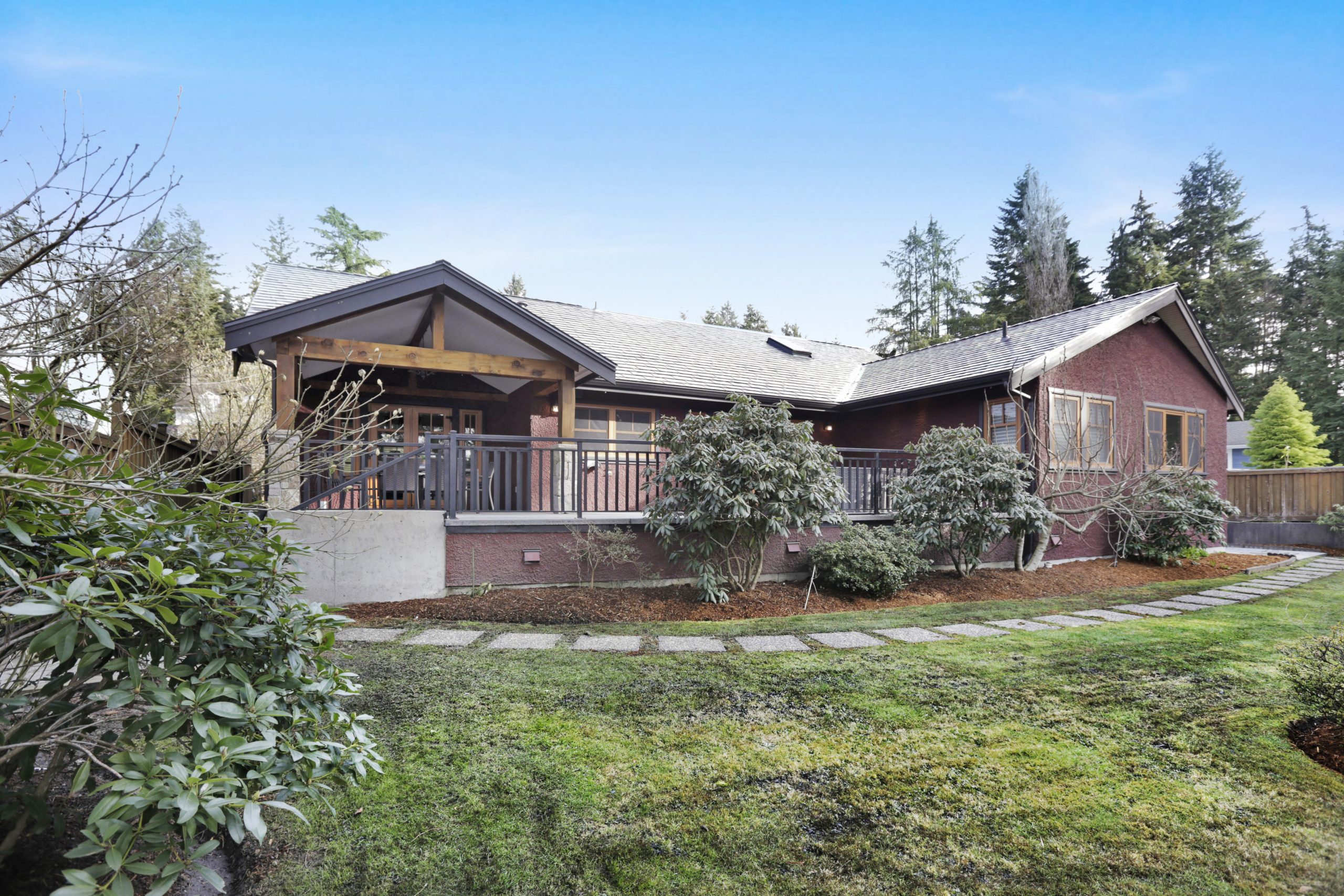 3083 Plymouth Drive, North Vancouver 9