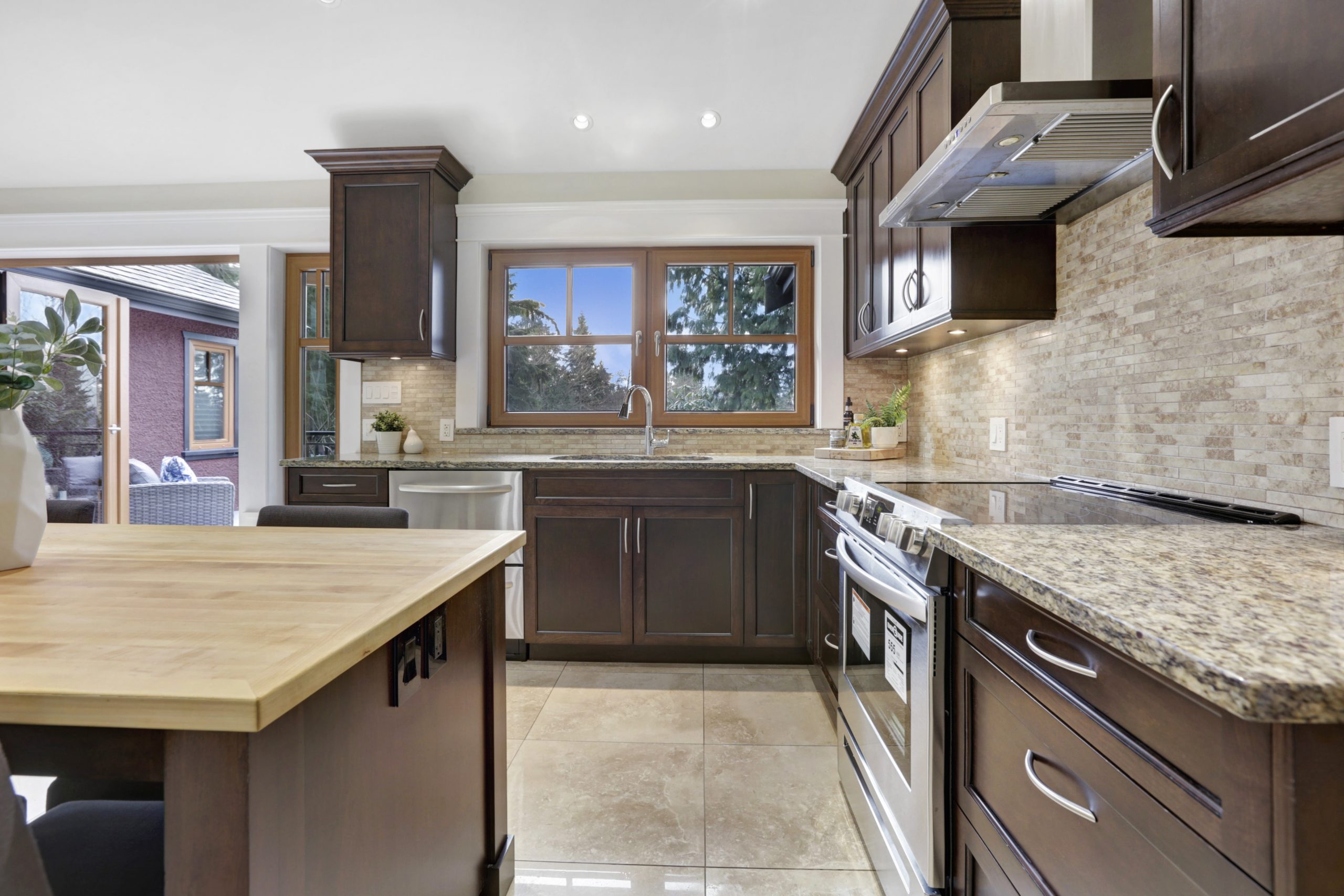 3083 Plymouth Drive, North Vancouver 26