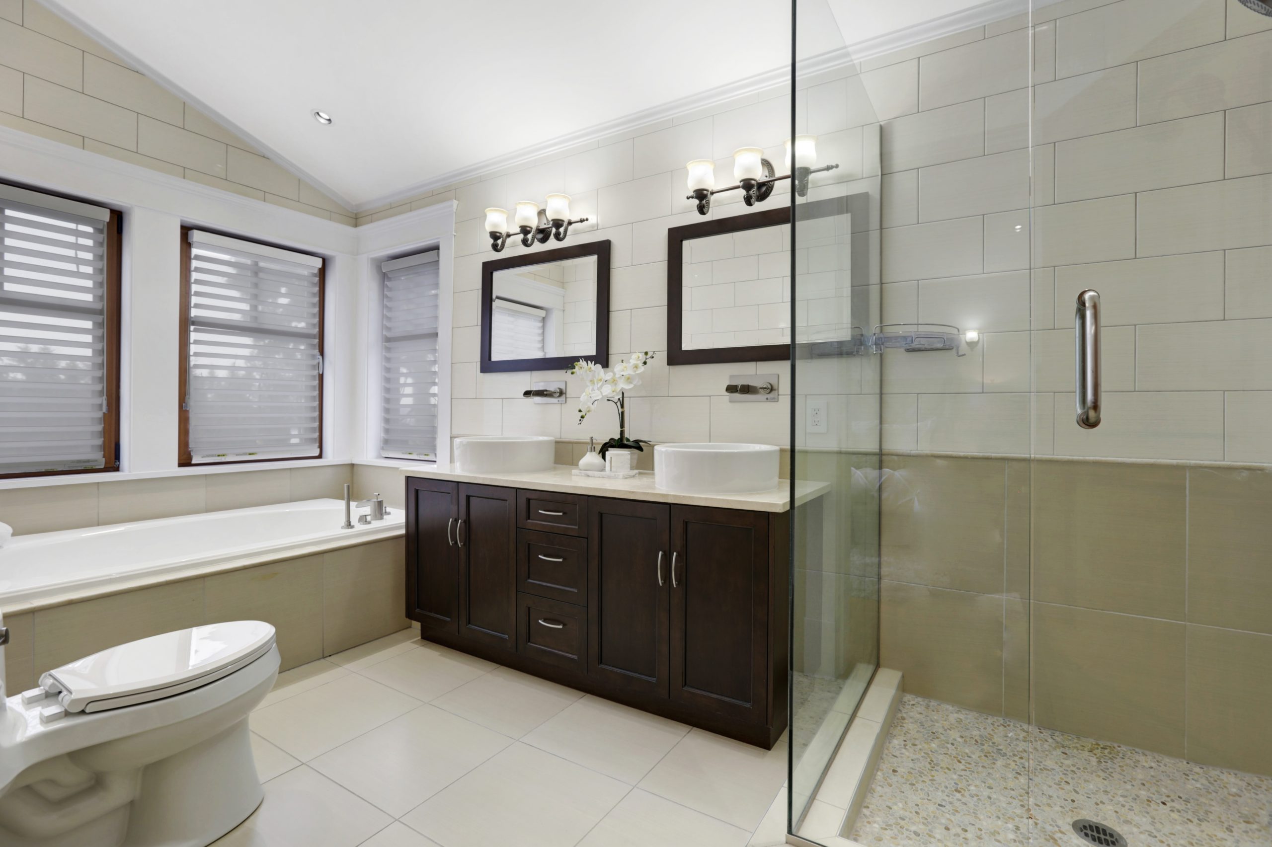 3083 Plymouth Drive, North Vancouver 45