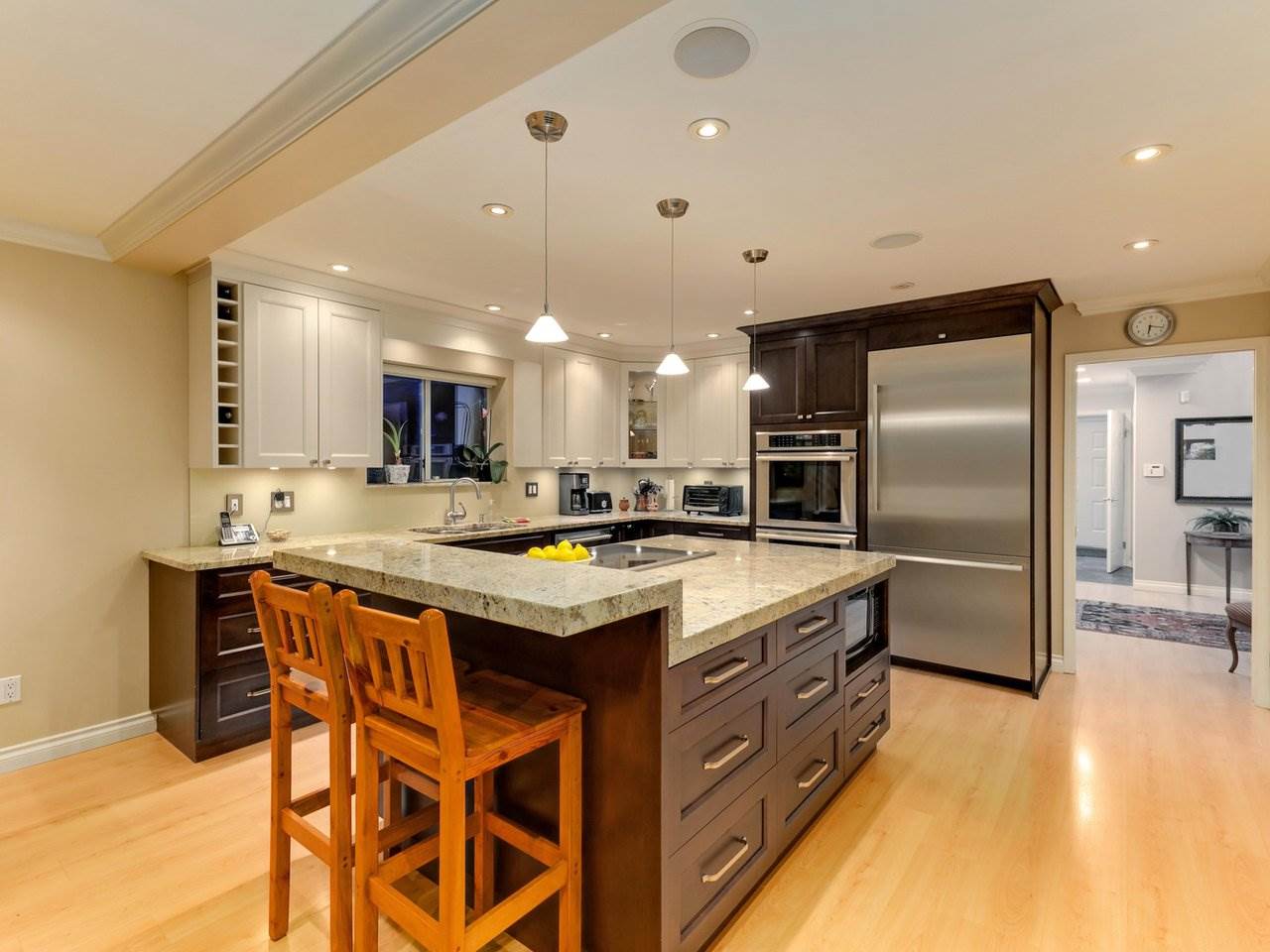 167 W St James Rd, North Vancouver 12