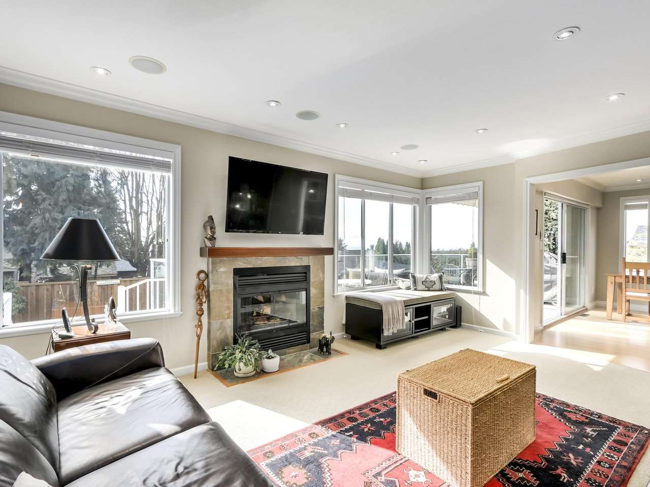 167 W St James Rd, North Vancouver 14