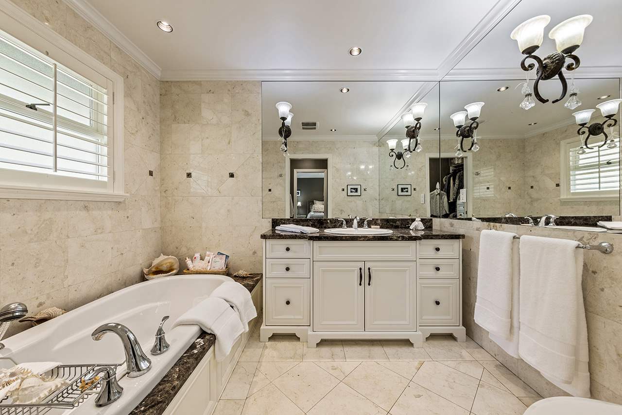 5533 Cliffridge Place, North Vancouver 20