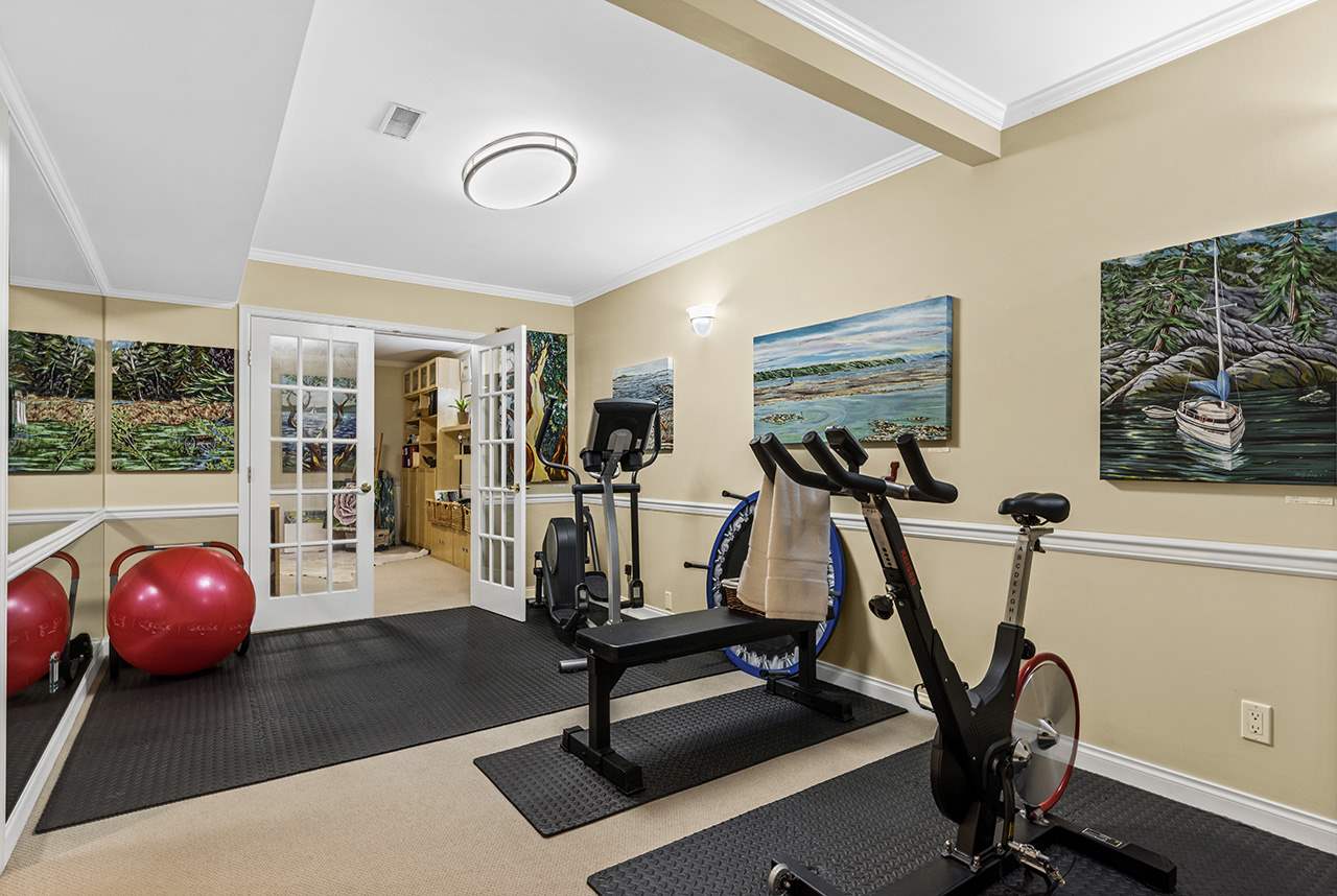 5533 Cliffridge Place, North Vancouver 23