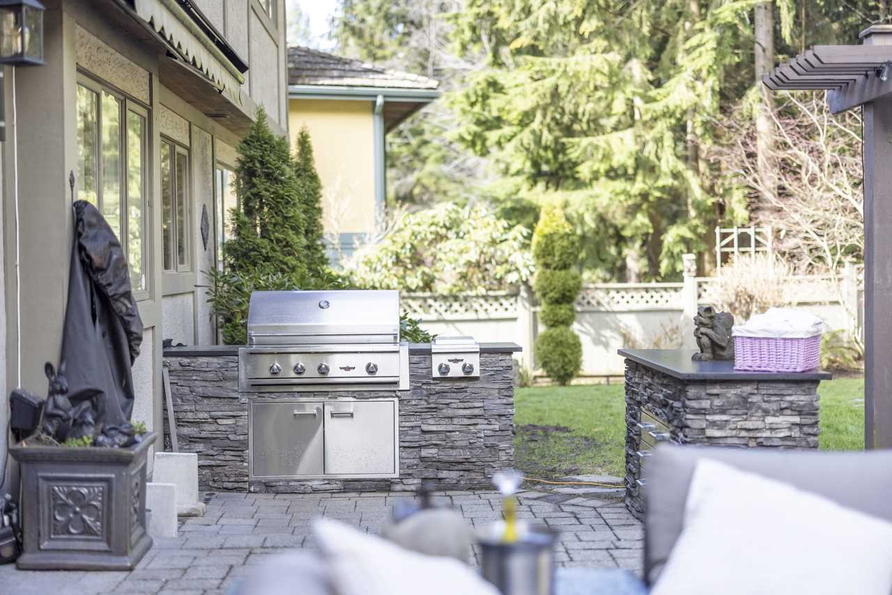 5533 Cliffridge Place, North Vancouver 26