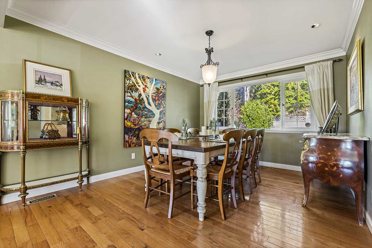 5533 Cliffridge Place, North Vancouver 4