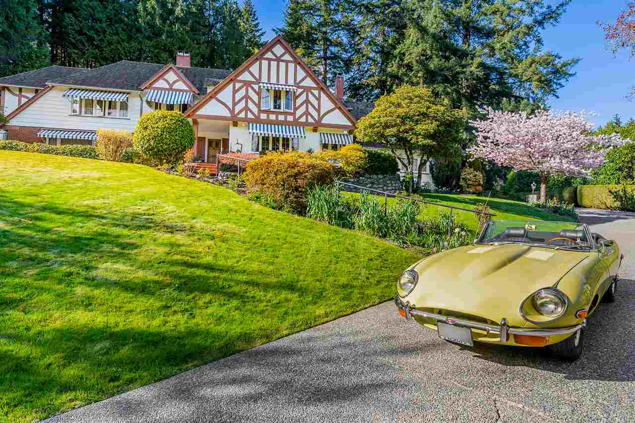 236 Onslow Place, West Vancouver 2