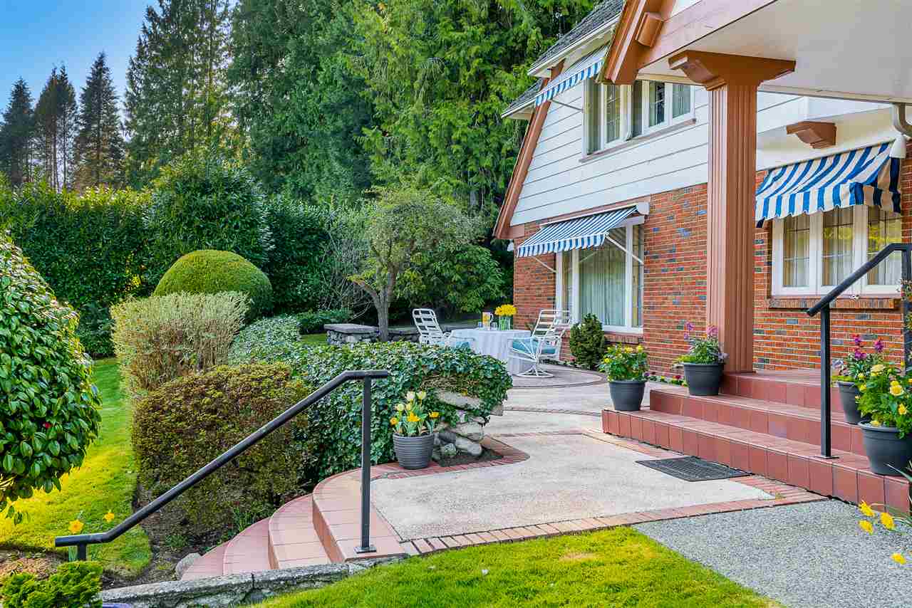 236 Onslow Place, West Vancouver 4