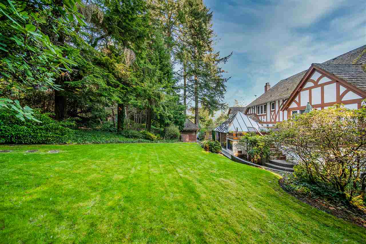 236 Onslow Place, West Vancouver 10