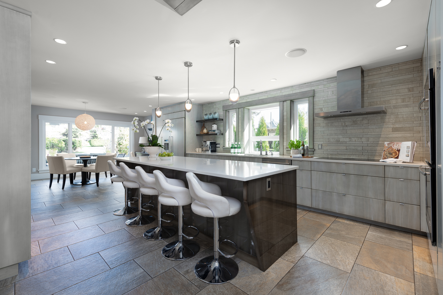 4227 Lions Ave, North Vancouver 18